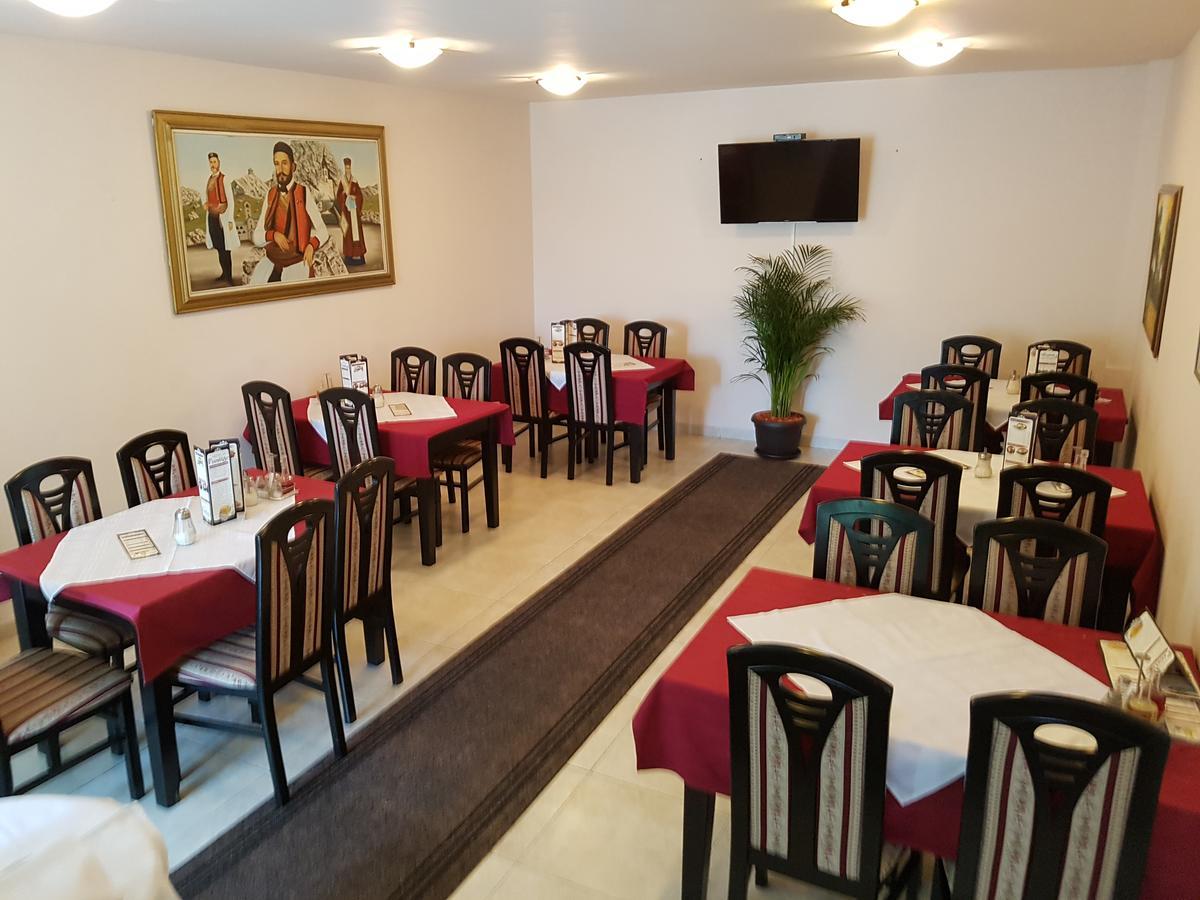 Hotel Vila Prestige Budva Exterior photo